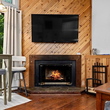 Cozy Condo In Wintergreen Resort That Sleeps 4! Lyndhurst Εξωτερικό φωτογραφία