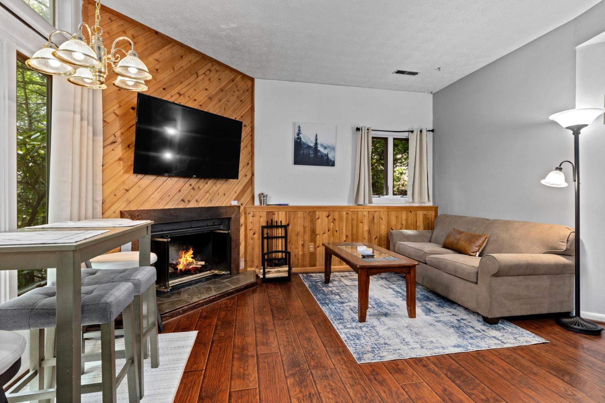 Cozy Condo In Wintergreen Resort That Sleeps 4! Lyndhurst Εξωτερικό φωτογραφία